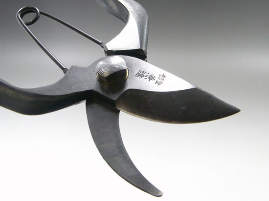 Gardening scissors made in Japan